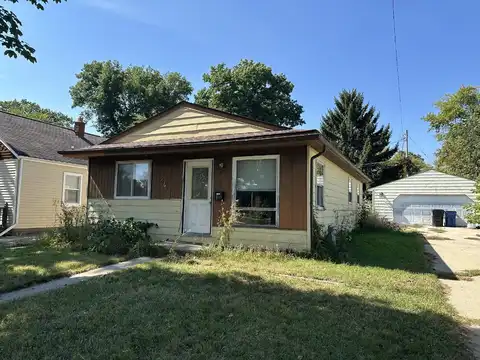 2436 Summit Ave, Racine, WI 53404