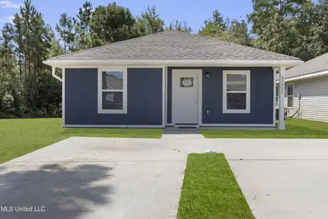 17321 Avondale Circle, Diberville, MS 39540