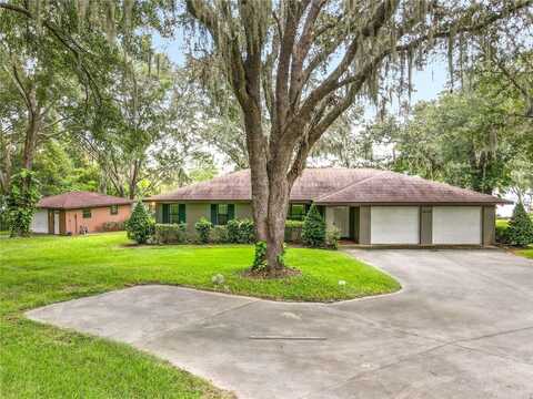 18132 TUCKAWAY LANE, UMATILLA, FL 32784