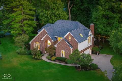 8845 Otter Cove Circle, Indianapolis, IN 46236
