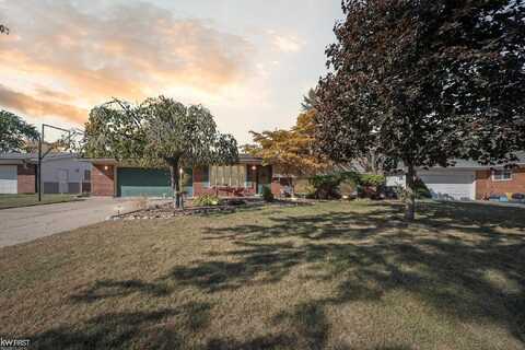 5788 Strathdon, Waterford, MI 48327