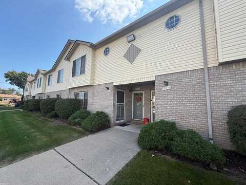 19560 Spagnuolo Lane, Roseville, MI 48066