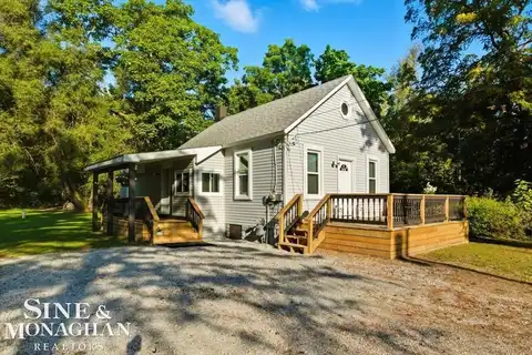 1671 Ditty, Kimball, MI 48074