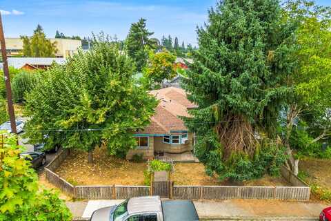 815 Electric Avenue, Salem, OR 97302