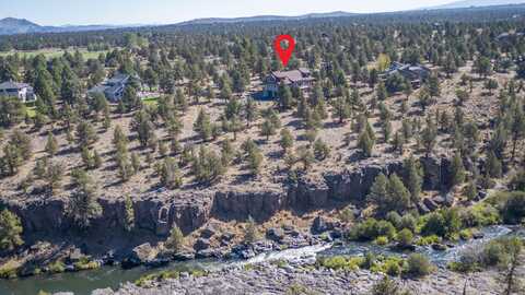 7950 NW Grubstake Way, Redmond, OR 97756