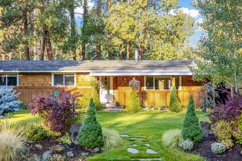 657 S Fir Street, Sisters, OR 97759