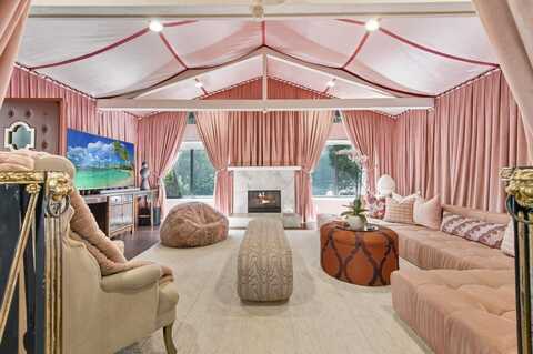 27464 Altamont RD, LOS ALTOS HILLS, CA 94022