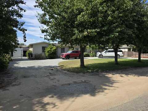 30 Hebert RD, SALINAS, CA 93906