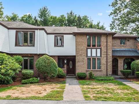 35 Cobblestone Lane, Worcester, MA 01606