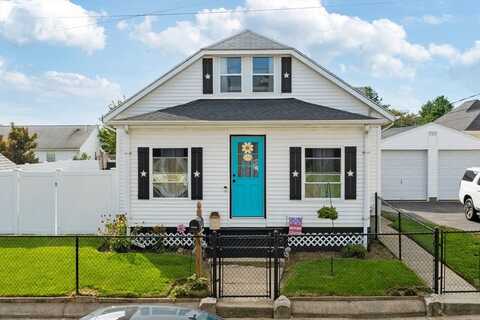 45 Fortin Ave, Pawtucket, RI 02860