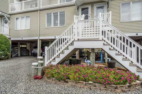 438 E Bay Avenue, Barnegat, NJ 08005