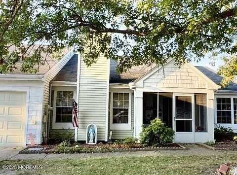 1121b Thornbury Lane, Manchester, NJ 08759