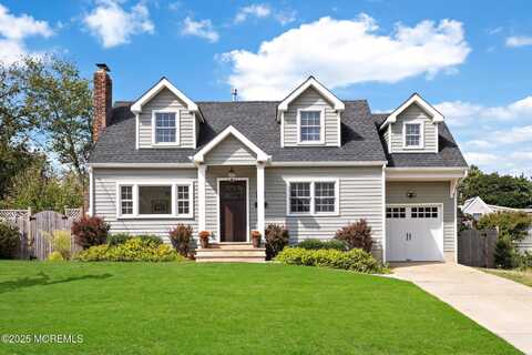 109 Robinson Place, Shrewsbury, NJ 07702
