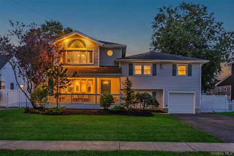 3608 Tonopah Street, Seaford, NY 11783