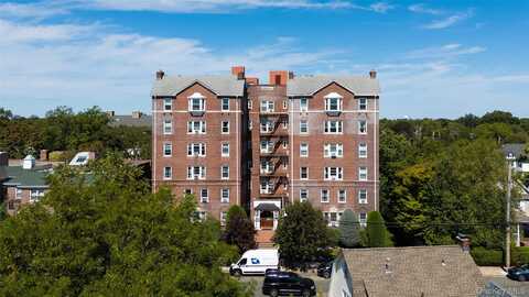 55 Grand Avenue, Rockville Centre, NY 11570