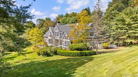 127 Boutonville Road, Pound Ridge, NY 10576