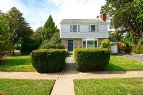 30 Boylston Street, Garden City, NY 11530