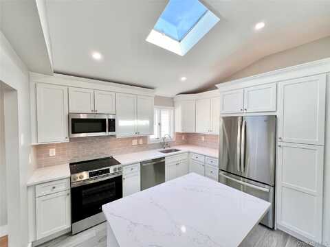 15512 Locke Avenue, Whitestone, NY 11357