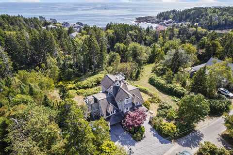 19 Hugh Avenue, Harpswell, ME 04003