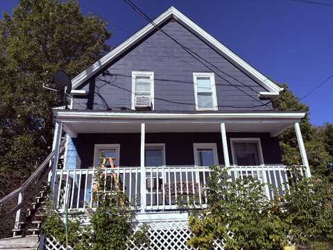 5 Ralph Avenue, Lewiston, ME 04240