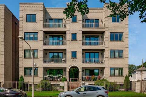 6438 S Woodlawn Avenue, Chicago, IL 60637