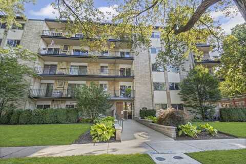 828 OAKTON Street, Evanston, IL 60202