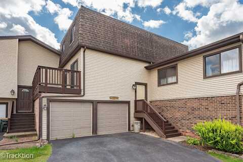 29w425 THORNWOOD Lane, Warrenville, IL 60555