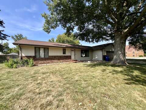 103 N Lincoln Street, Thomasboro, IL 61878
