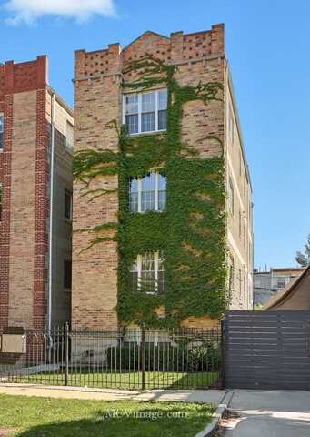 749 S CLAREMONT Avenue, Chicago, IL 60612