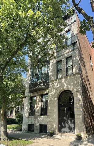 5741 S Kenwood Avenue, Chicago, IL 60637