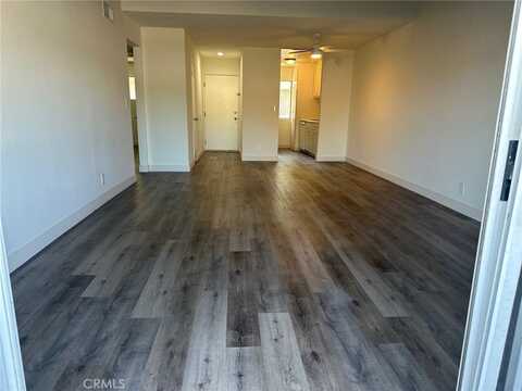 20134 Leadwell St, Winnetka, CA 91306