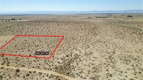 0 Ptn Of Se1/4 Sec18 T9 R13 Excl of MR, Rosamond, CA 93560