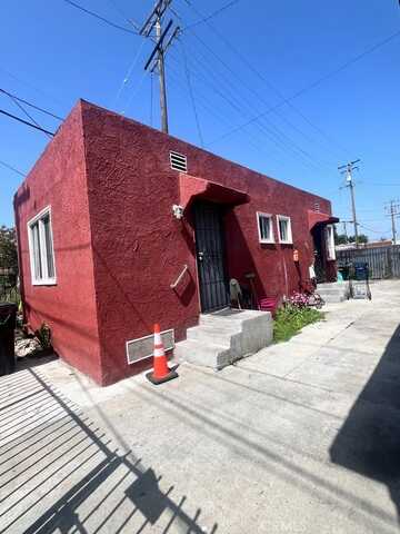 8518 S Fir Avenue, Los Angeles, CA 90001