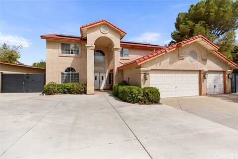 7237 Ojai Drive, Palmdale, CA 93551