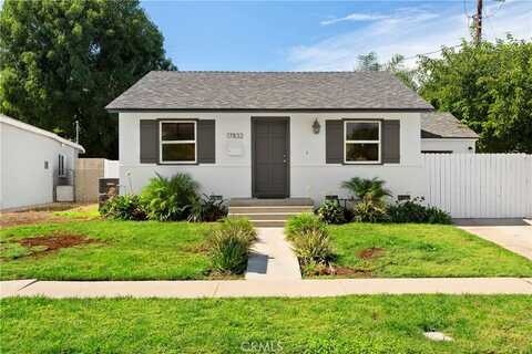 17832 Rhoda, Encino, CA 91316