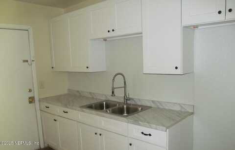 5502 PLYMOUTH Street, Jacksonville, FL 32205