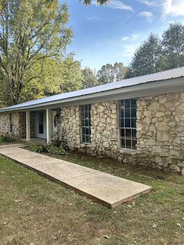 1065 County Road 203, Blue Springs, MS 38828