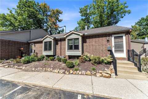 6865 W Fitzwater Road unit: #63, Brecksville, OH 44141