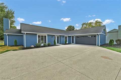 21359 Briar Bush Ln, Strongsville, OH 44149