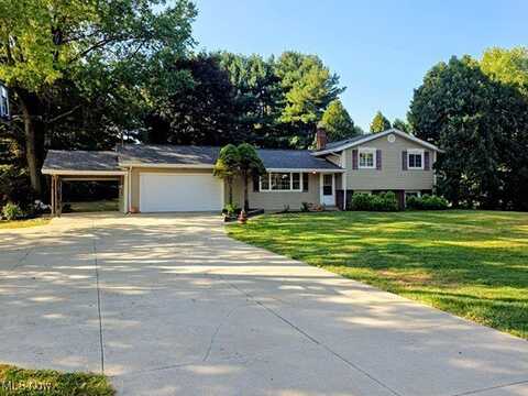 4852 Lovers Lane, Ravenna, OH 44266