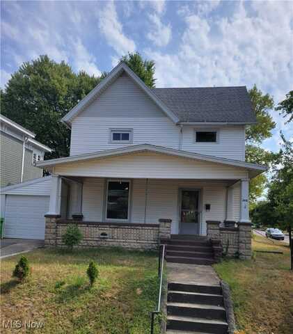 248 S 3rd Street, Coshocton, OH 43812