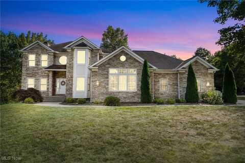 930 Chinaberry Circle, Macedonia, OH 44056