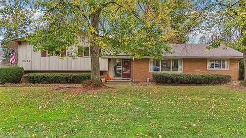 4139 W Valley Drive, Fairview Park, OH 44126