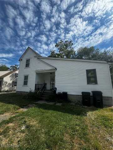127 Beebe Avenue, Elyria, OH 44035