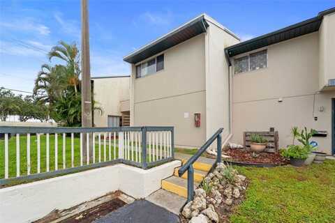 1112 Longfellow Road, Sarasota, FL 34243