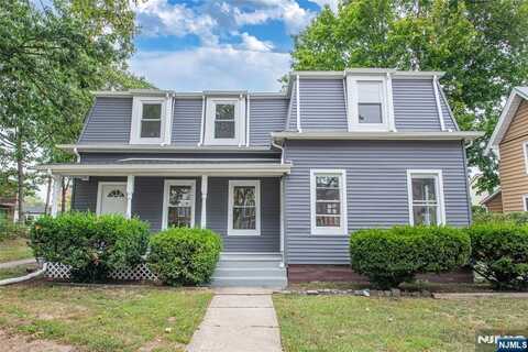 55 Lakeside Avenue, Pompton Lakes, NJ 07442