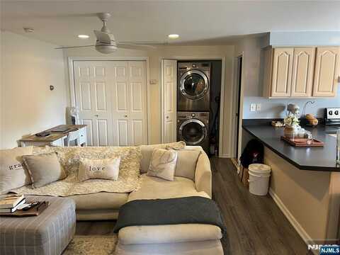 18 Paradise Road 1, West Milford, NJ 07438