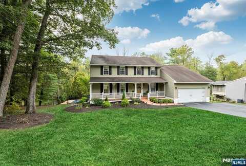 43 Bisset Drive, West Milford, NJ 07480