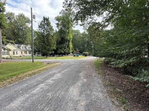 34 Kings Court, Montross, VA 22520