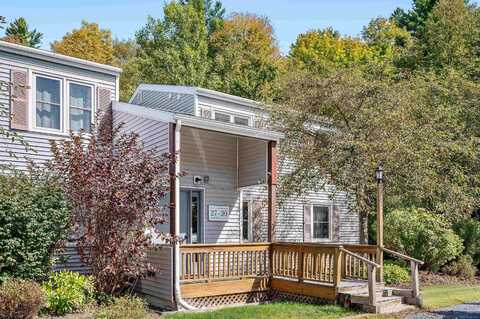 82 Moretown Common Road, Moretown, VT 05660